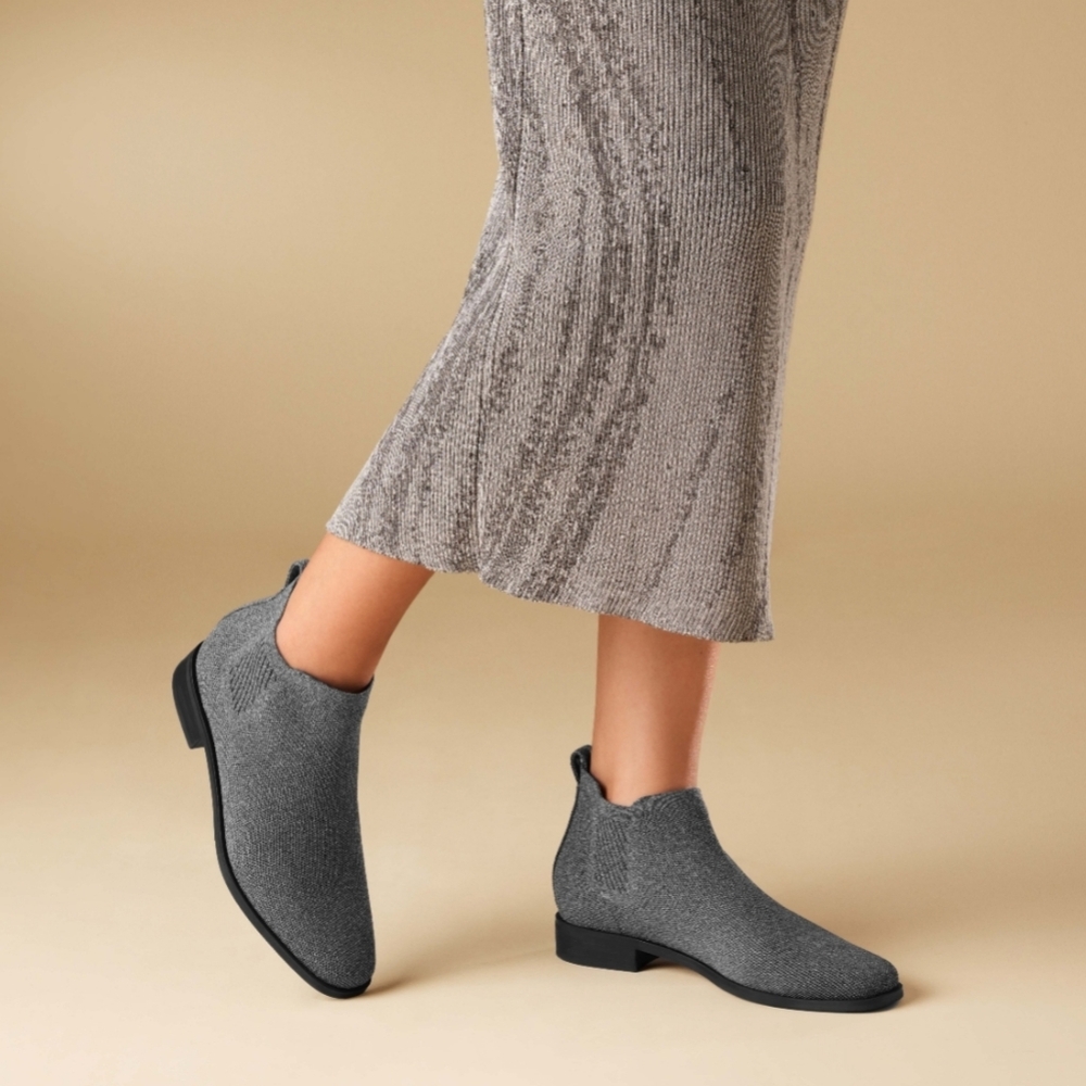Vivaia Ryan Pro Boots Women's Size‎ 39 Gray Knit Comfort Square Chelsea Booties